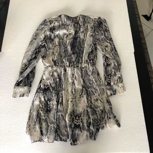 Zara black white gray snake print button long sleeve mini dress